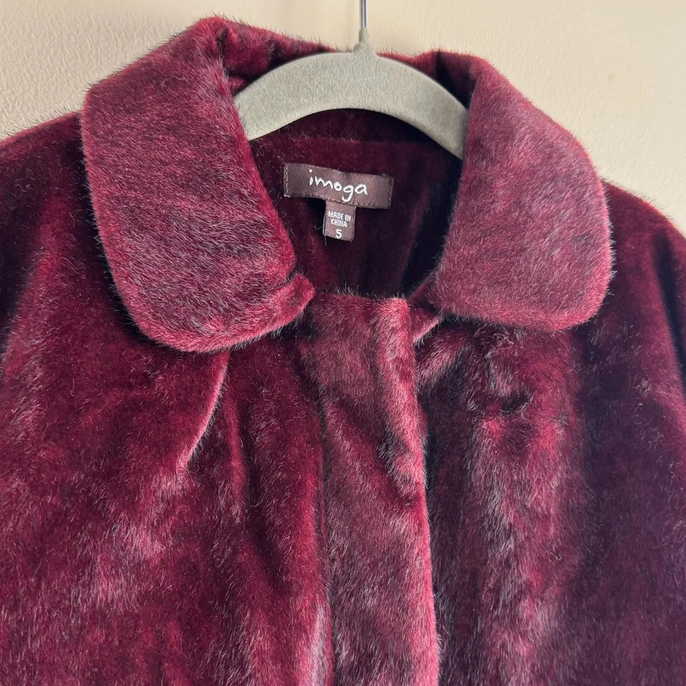 Imoga faux fur coat in Burgandy - Picture 2 of 5